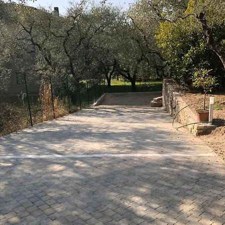 Ca' De L'achille Apartmán Torri Del Benaco